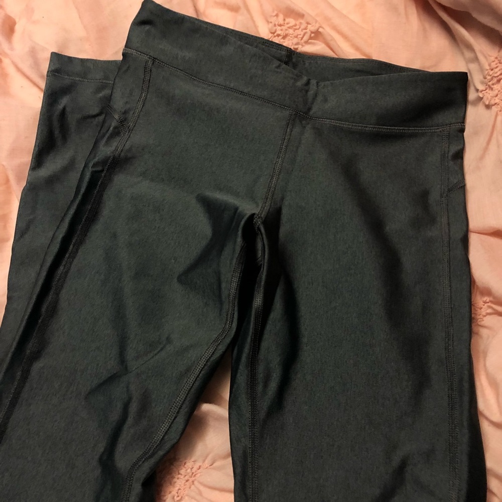 Under Armour leggings!